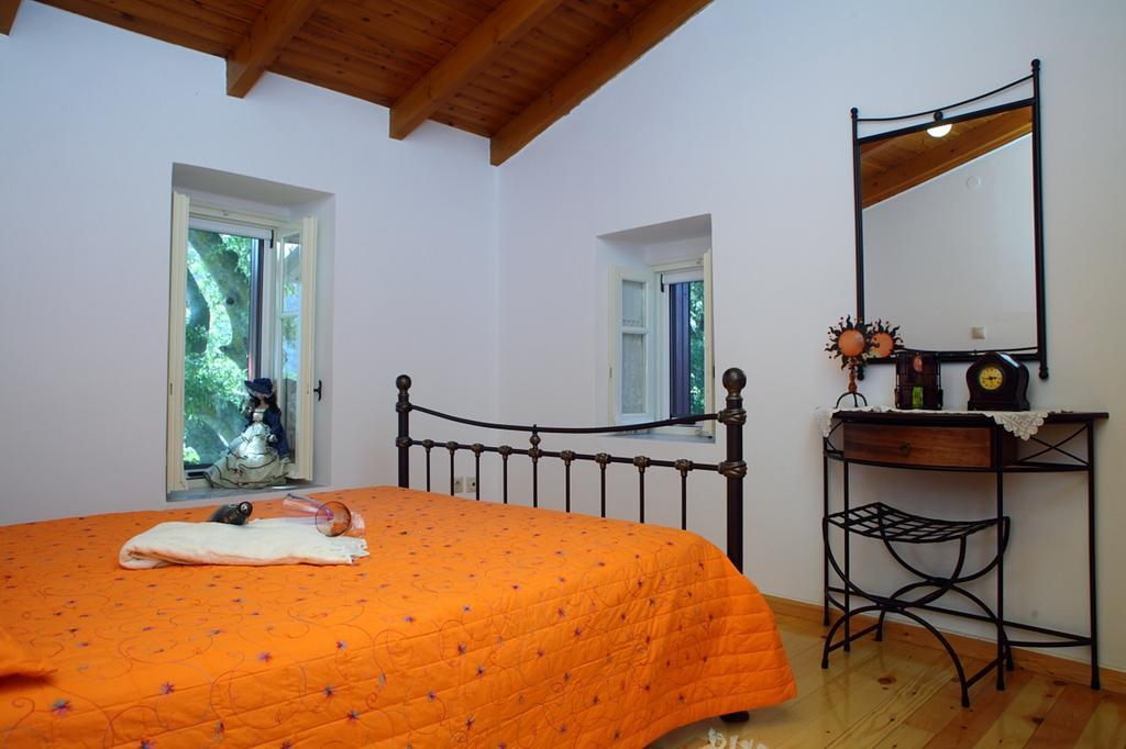 Menelia Cottage Platístoma Oda fotoğraf