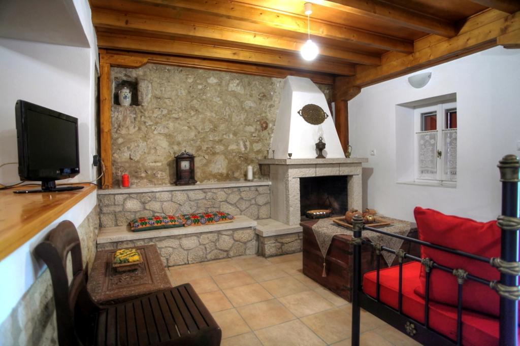 Menelia Cottage Platístoma Oda fotoğraf